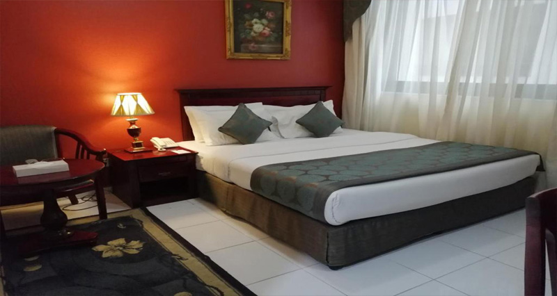 Flamingo Suite interior